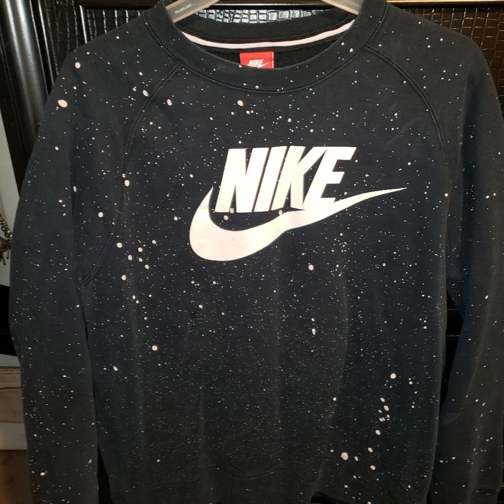 VERY RARE ▪︎▪︎ Black Distressed Nike sweatshirt